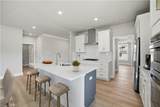 2113 Wentworth Xing - Photo 2