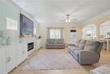 8621 Chapin St - Photo 6