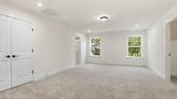 303 Warwick Xing - Photo 35