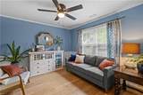 816 Woodcott Dr - Photo 16