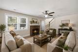 6425 Glenoak Dr - Photo 3