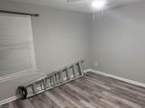 813 Gas Light Ln - Photo 13