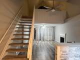 813 Gas Light Ln - Photo 8