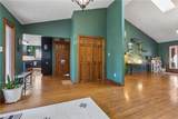 221 Woodburn Dr - Photo 4