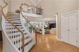100 Holly Cres - Photo 5