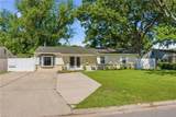 925 Lamplight Ln - Photo 1