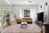 925 Lamplight Ln - Photo 4