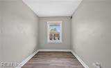 1010 Barclay Sq - Photo 20