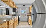 1010 Barclay Sq - Photo 7