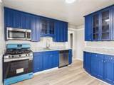 3304 Greenwood Dr - Photo 2