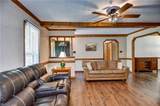 1329 Creekview Dr - Photo 9