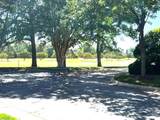 1088 Grand Oak Ln - Photo 23