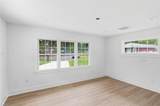 7019 Hunters Ct - Photo 11