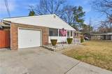 221 Hahn Pl - Photo 3