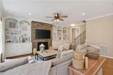 118 Collington Rn - Photo 12