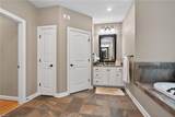 118 Collington Rn - Photo 33
