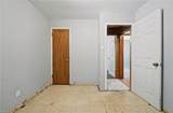 196 Beach Dr - Photo 19