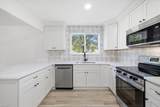 2732 Juniper St - Photo 10
