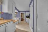 3208 Meadowbrook Ln - Photo 18