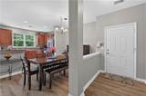 912 Southmoor Dr - Photo 4