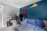 695 Chatsworth Dr - Photo 17