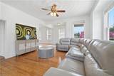 2703 Beachmont Ave - Photo 8
