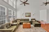 732 Fallcreek Rn - Photo 2