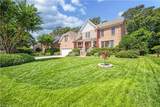581 Hunts Pointe Dr - Photo 2