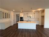 203 Oxford Ave - Photo 3