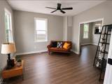 1129 22nd St - Photo 4