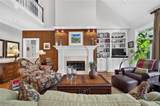 1042 Caton Dr - Photo 11