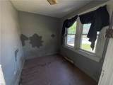 7417 Evelyn T Butts Ave - Photo 4