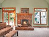 2025 Hallmark Way - Photo 4
