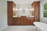 1932 Foxwood Dr - Photo 24