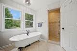 1932 Foxwood Dr - Photo 25