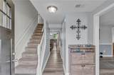 1041 Gauguin Dr - Photo 2