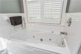 3005 Camrose Dr - Photo 37