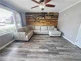 823 Headrow Ter - Photo 11