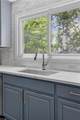 201 Queens Way - Photo 7