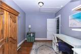 215 Sewell Ave - Photo 10