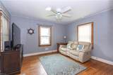 215 Sewell Ave - Photo 5