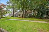 1515 Longwood Dr - Photo 4