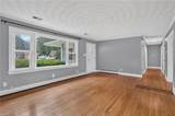 208 Woodford Dr - Photo 7