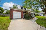 724 Yorkshire Dr - Photo 3