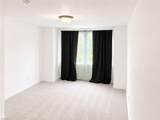 727 Broad St - Photo 14