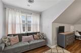 825 Waterfall Way - Photo 32