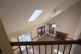 302 Peachtree Ln - Photo 14