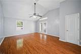 916 Hatton St - Photo 3