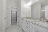 903 12th St - Photo 32