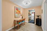 1021 Barclay Sq - Photo 7
